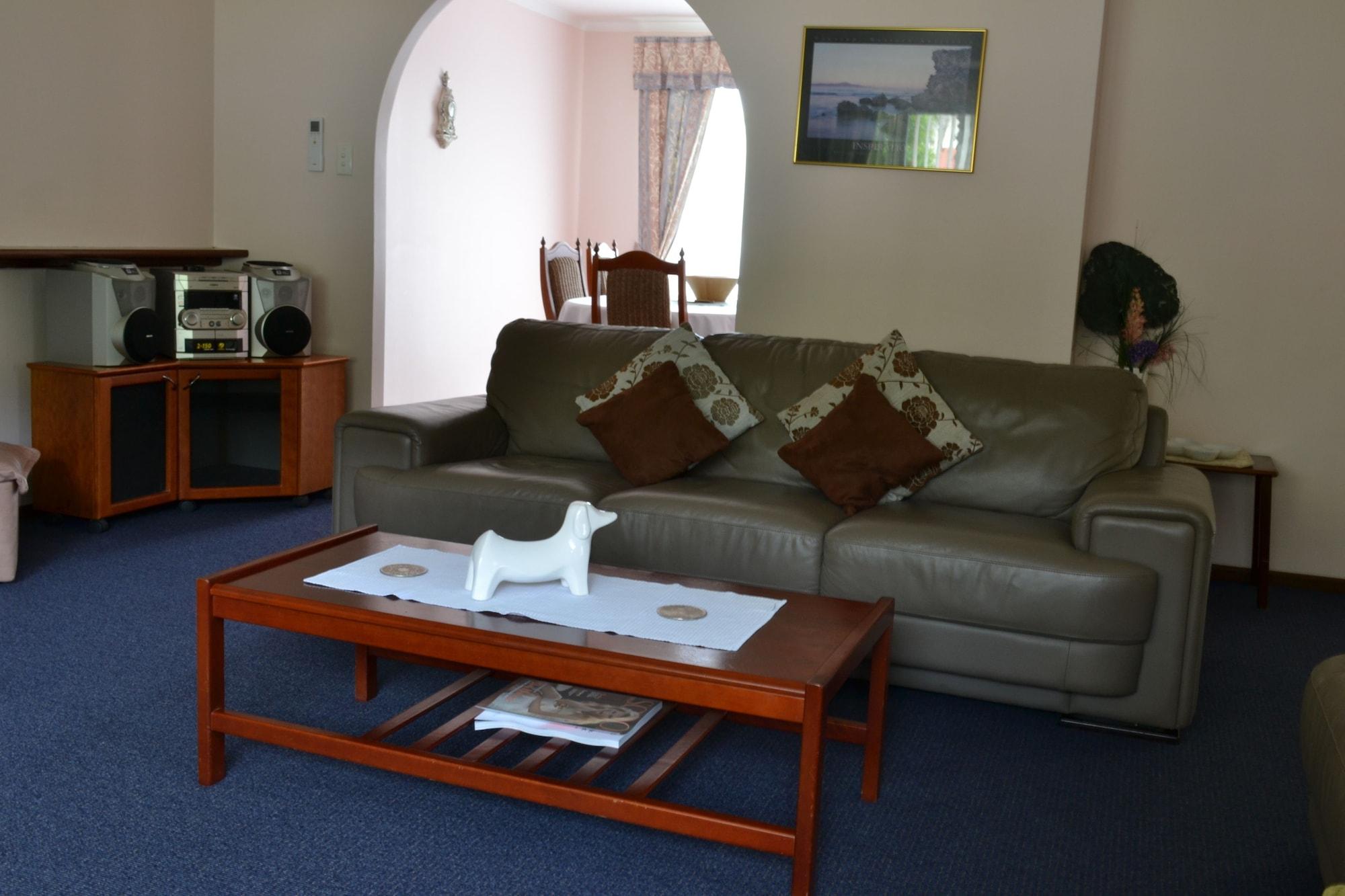 Dolphin Lodge Albany - Self Contained Apartments At Middleton Beach Exteriör bild