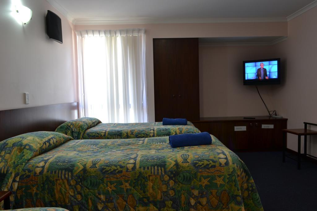 Dolphin Lodge Albany - Self Contained Apartments At Middleton Beach Exteriör bild