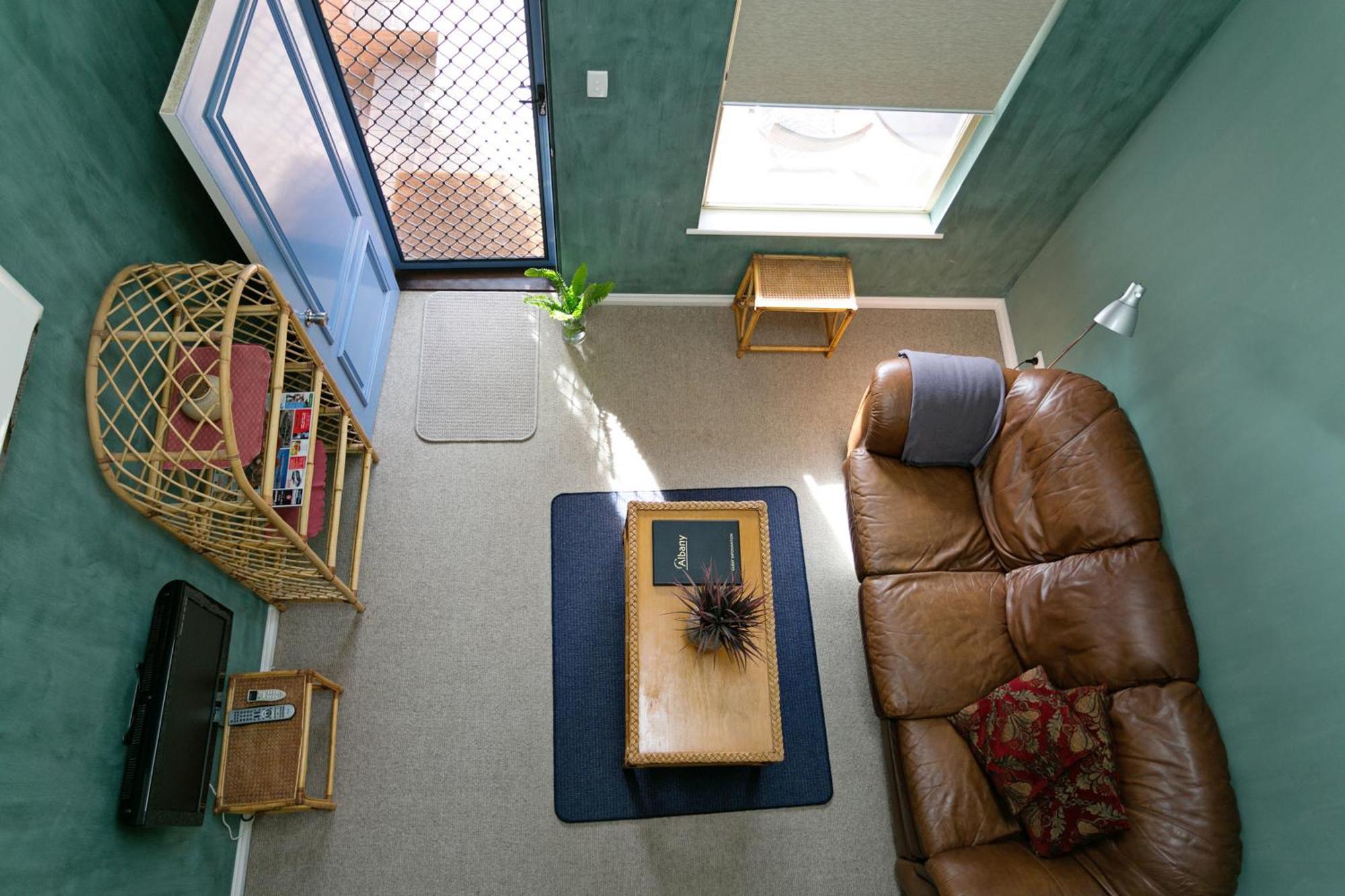 Dolphin Lodge Albany - Self Contained Apartments At Middleton Beach Exteriör bild