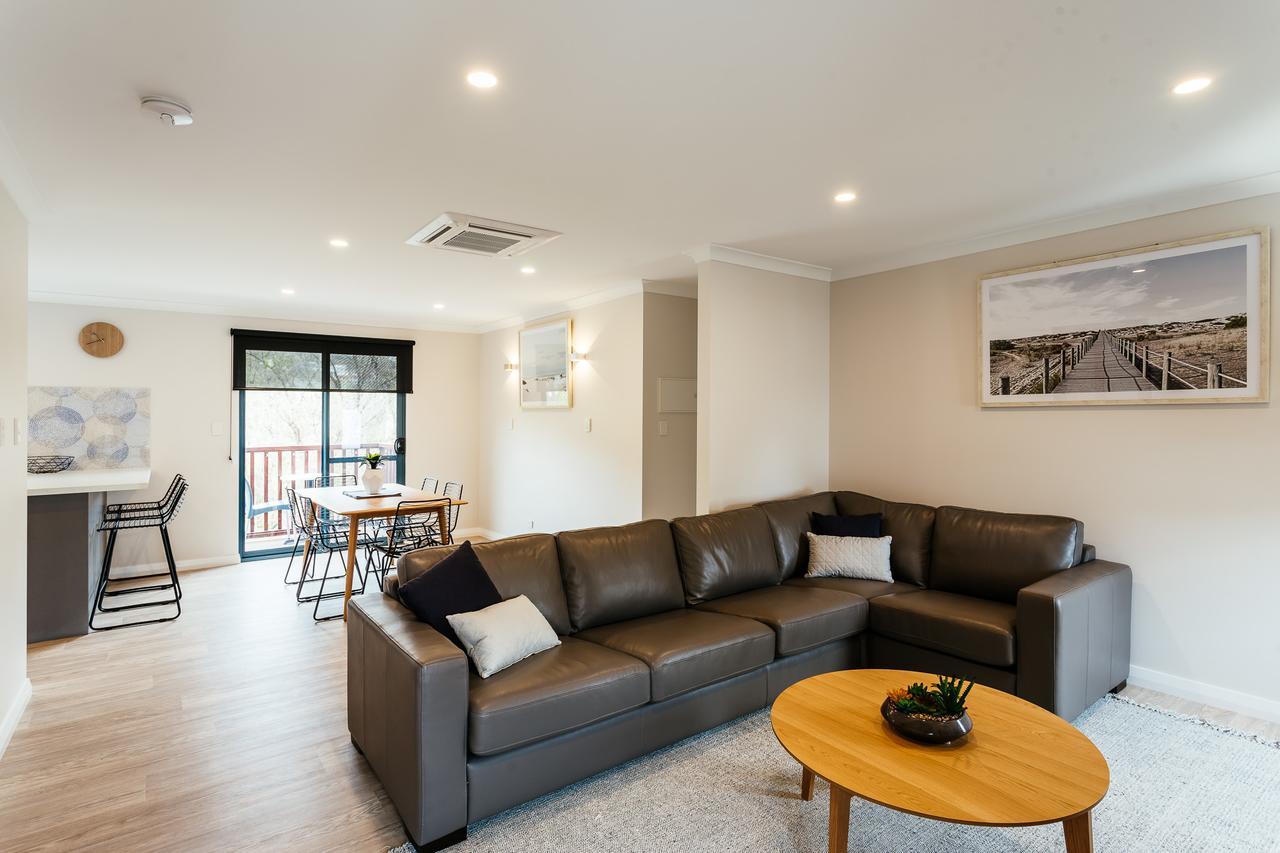 Dolphin Lodge Albany - Self Contained Apartments At Middleton Beach Exteriör bild