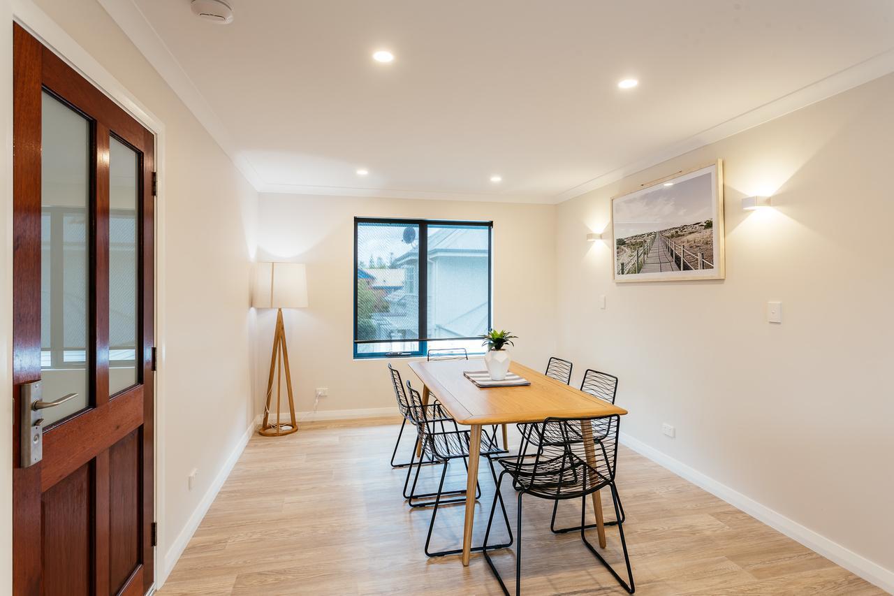 Dolphin Lodge Albany - Self Contained Apartments At Middleton Beach Exteriör bild