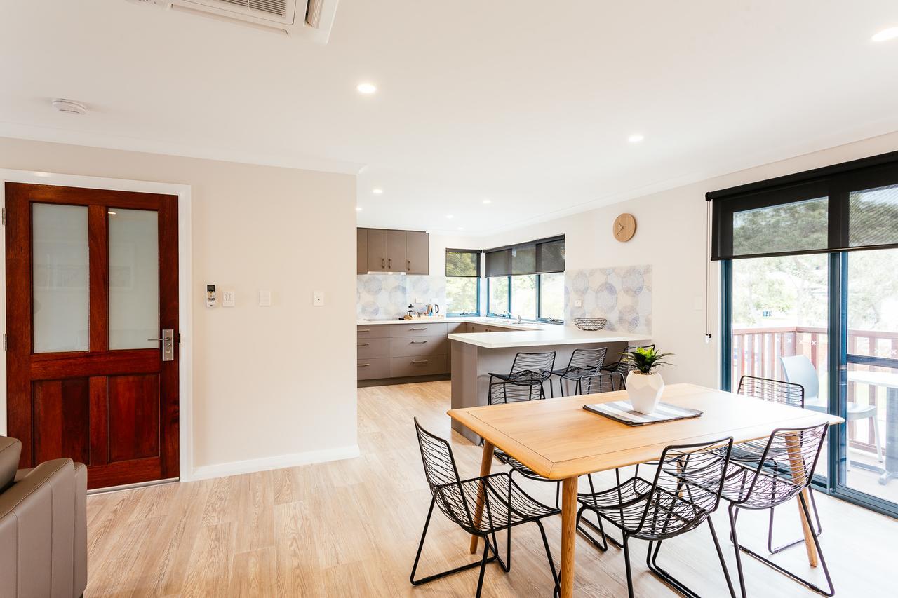 Dolphin Lodge Albany - Self Contained Apartments At Middleton Beach Exteriör bild