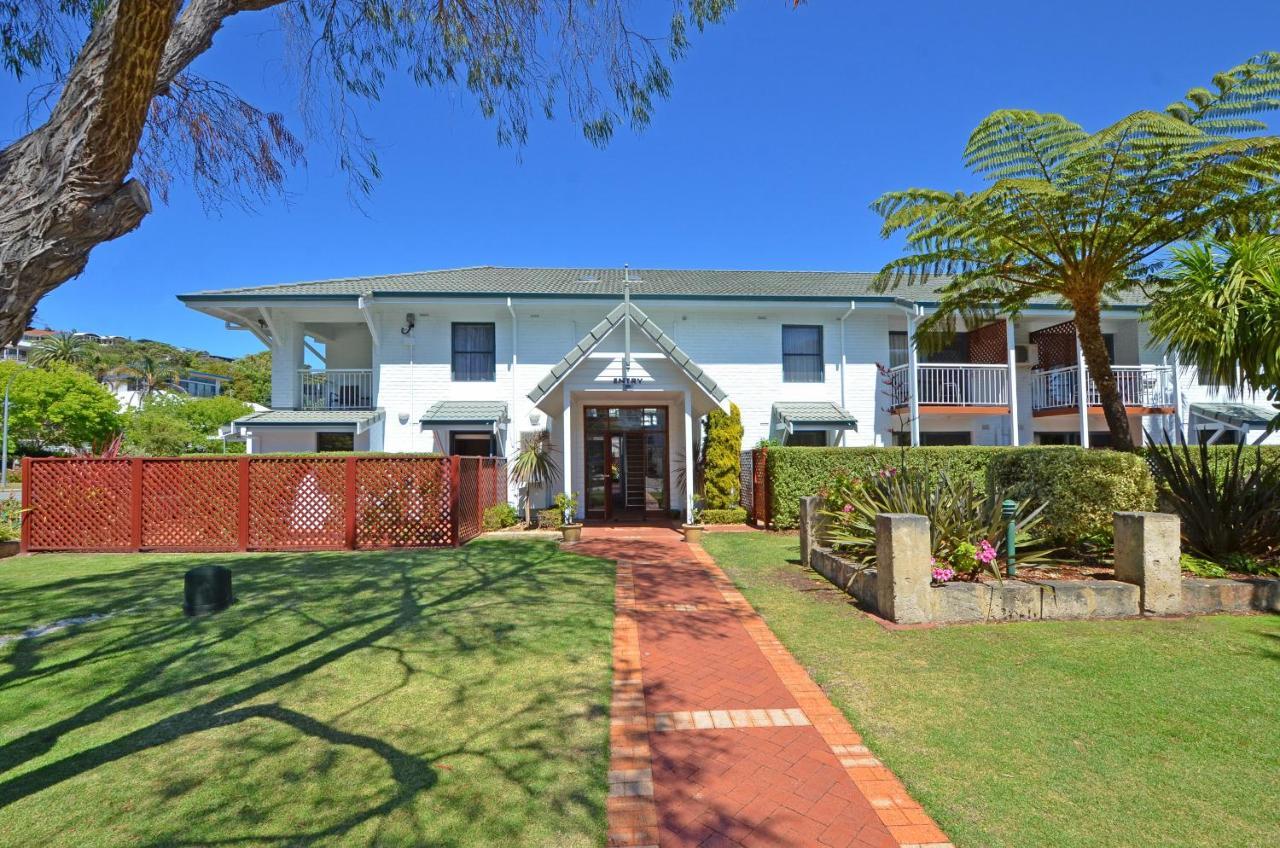 Dolphin Lodge Albany - Self Contained Apartments At Middleton Beach Exteriör bild