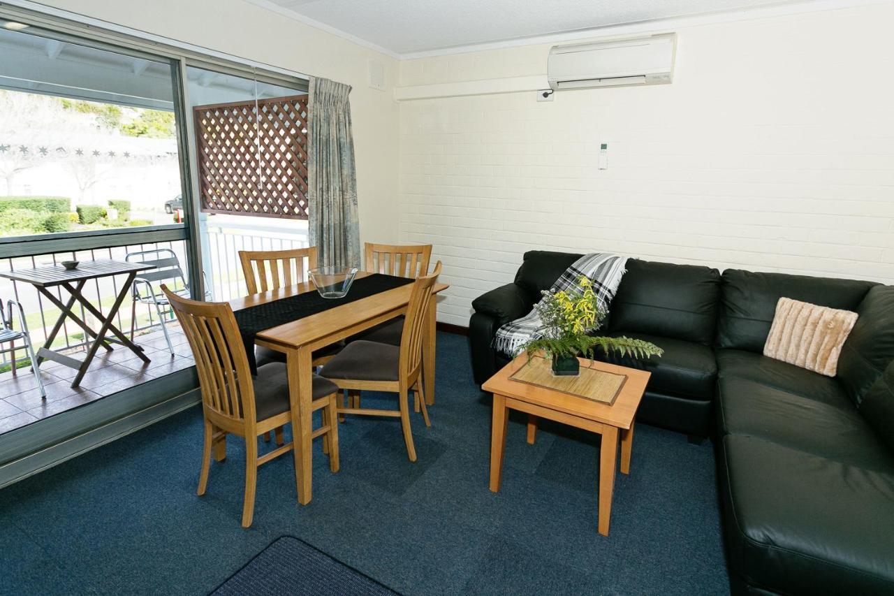 Dolphin Lodge Albany - Self Contained Apartments At Middleton Beach Exteriör bild