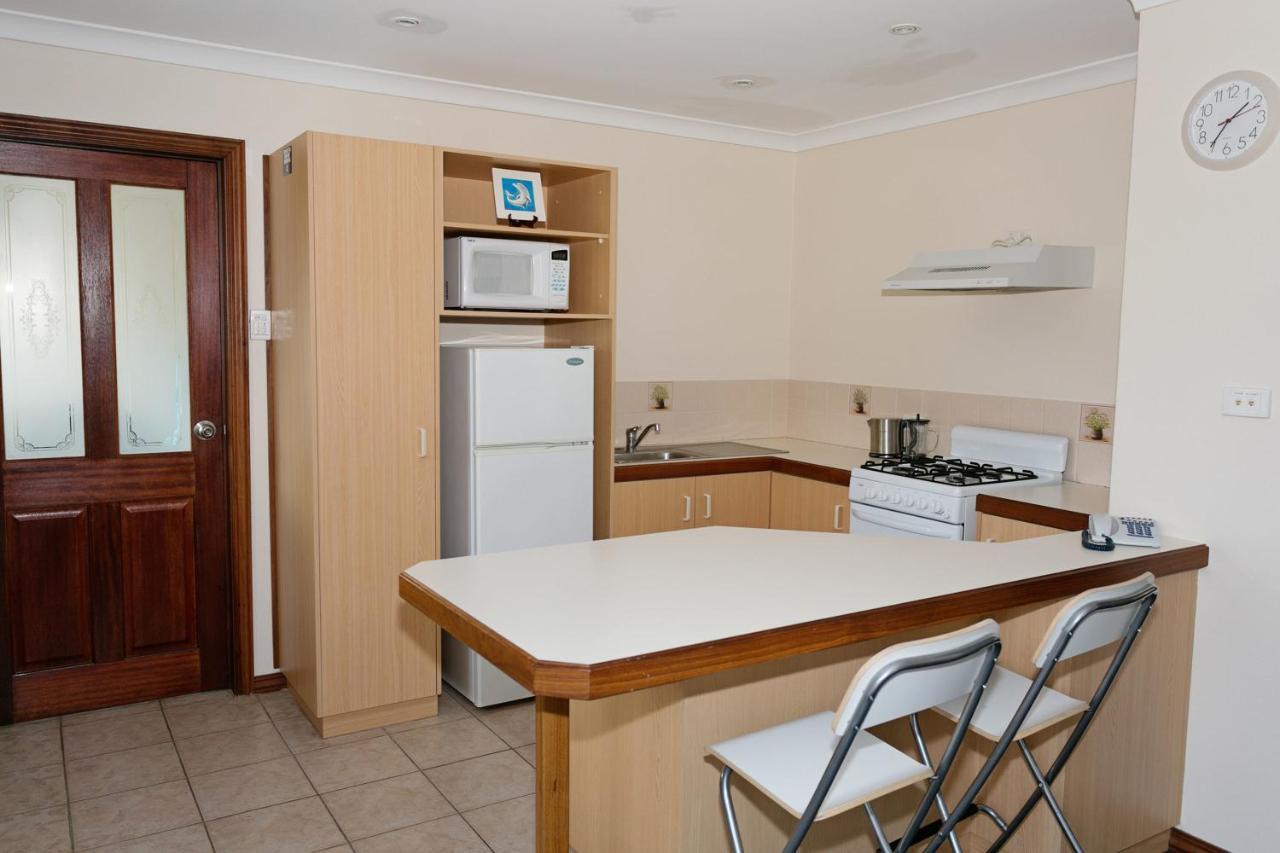 Dolphin Lodge Albany - Self Contained Apartments At Middleton Beach Exteriör bild